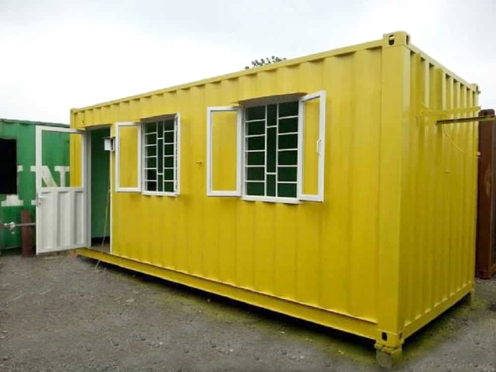 Nếu khéo léo thiết kế, bạn sẽ sở hữu một văn phòng làm việc tiện nghi và hiện đại từ container